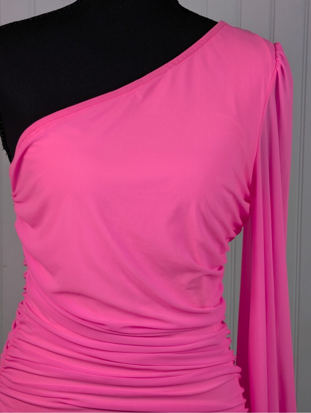 Anrabess Pink One-Shoulder Ruched Bodycon Dress with Long Sleeve - Picture 4 of 9